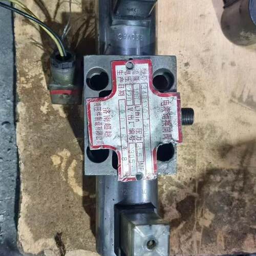 济南超越液压 34D1Y0-L20EH-T 液压电磁换向阀全新发货