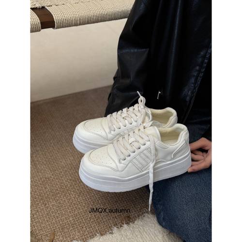 欧洲站女鞋2025秋新款真皮厚底加绒小白鞋女百搭做旧脏脏休闲板鞋