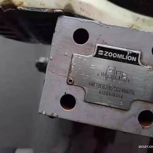 电磁换向阀ZOOMLION 4WE10EB31BL/CG24N9Z5L电磁阀