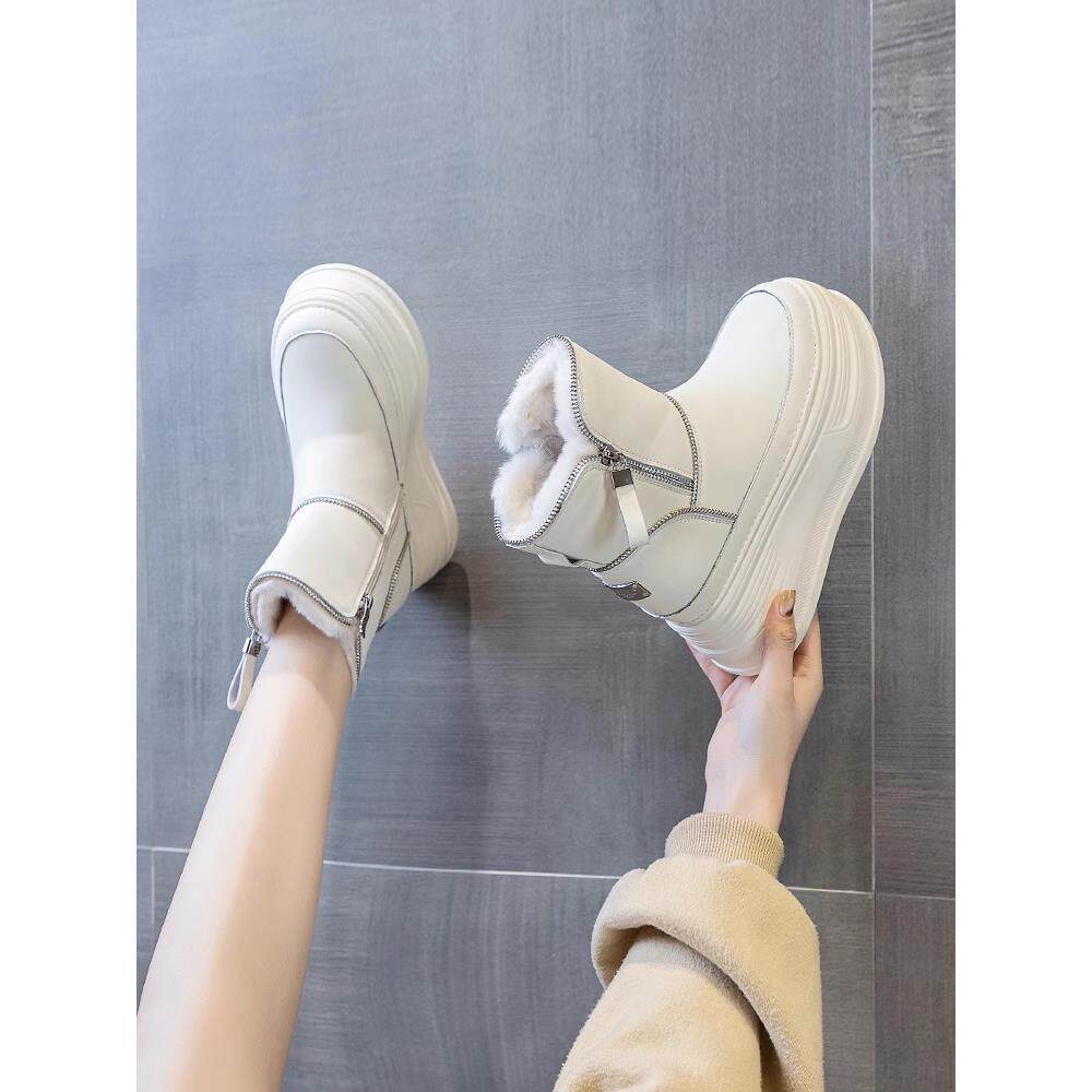 香港真皮防水厚底雪地靴女款2025新款冬季加绒加厚内增高马丁靴