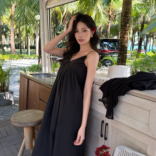 爱姐ELSISSI小清新薄纱抽拉吊带裙女新款 纯色高级感显瘦v领连衣裙