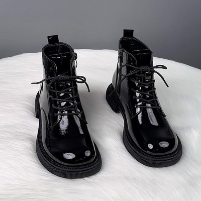 真皮平底马丁靴女2025年新款秋冬季加绒英伦风漆皮短靴爆款单靴子