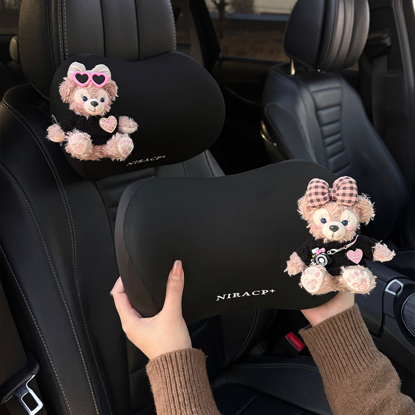 汽车头枕腰靠套装可爱小熊2026新款女士高级感车内护颈枕靠枕装饰