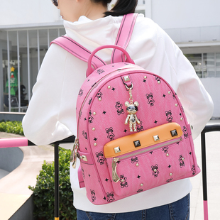 星际熊潮流双肩包休闲简约时尚运动背包小熊挂件双肩背包女包大