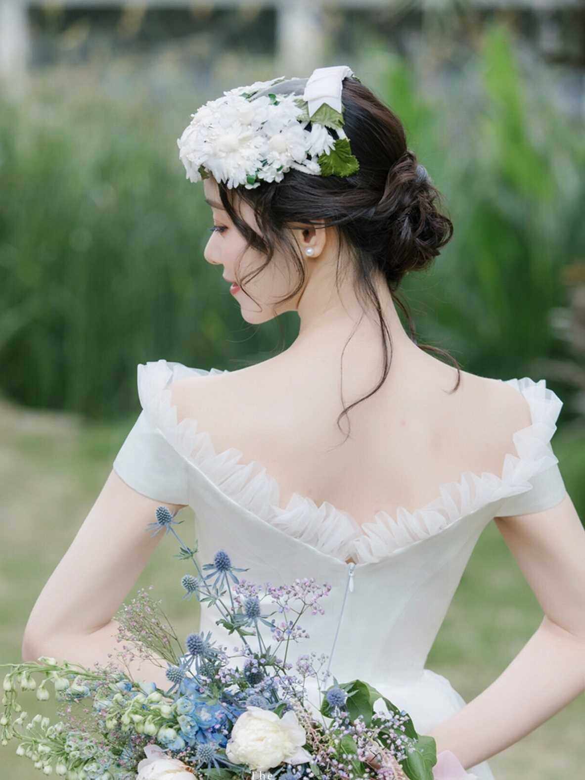 缎面轻婚纱旅拍一字肩2019新款赫本森系超仙复古白色简约出门纱春在类目 女装/女士精品, 婚纱/旗袍/礼服, 婚纱中 - 来自Buy2taobao.com提供专业的淘宝代购服务