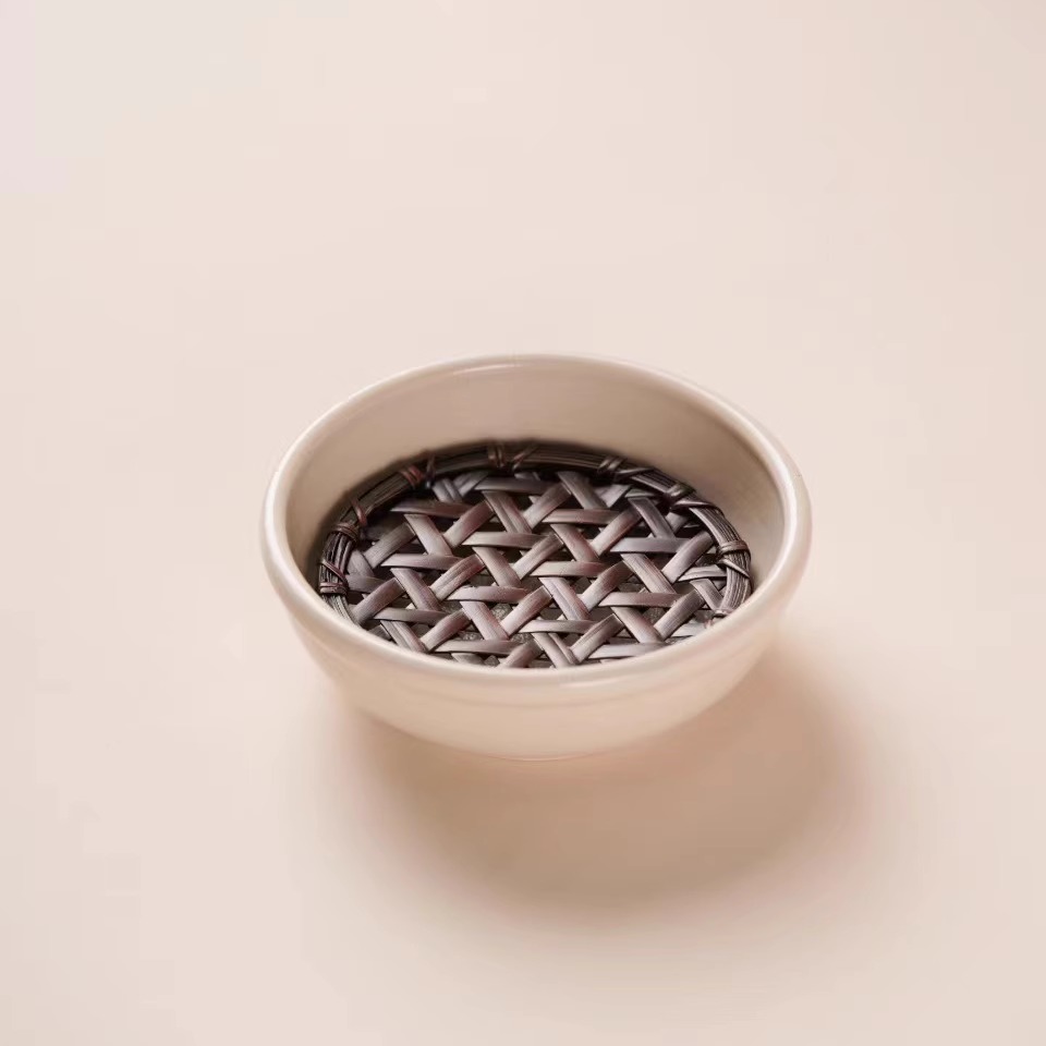 一条复古竹藤编日式风储水盘壶承