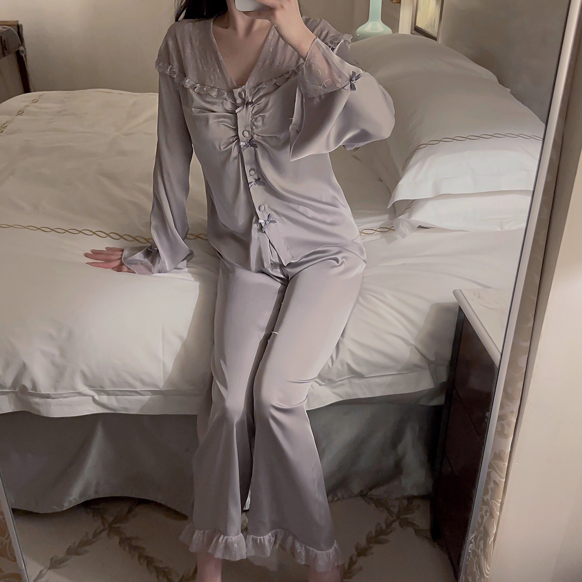 瑞梦朵2025新款长袖长裤仿真丝绸睡衣女蕾丝法式高级感简约家居服