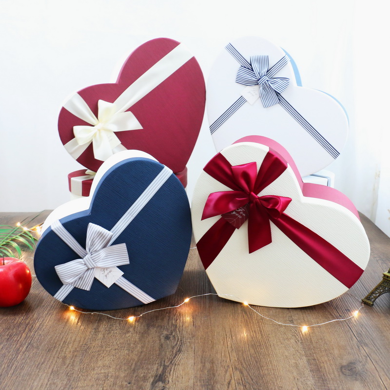 圣诞节心形礼品盒礼盒鲜花包装盒爱心礼物盒桃心超大号盒子