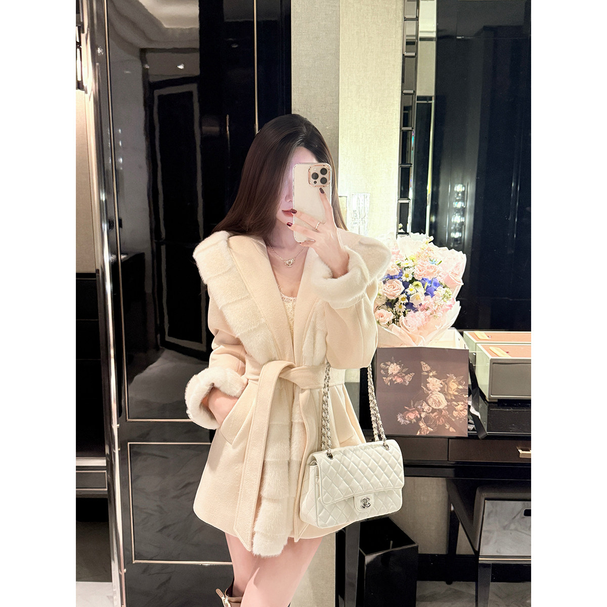JustQin【娇娇貂】2025冬装新款环保毛毛保暖皮毛一体毛呢外套女