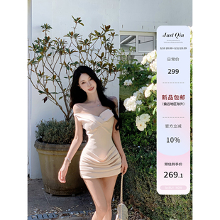 JustQin 3/10日上新【晚宴千金】2026新款夏装性感一字肩连衣裙女