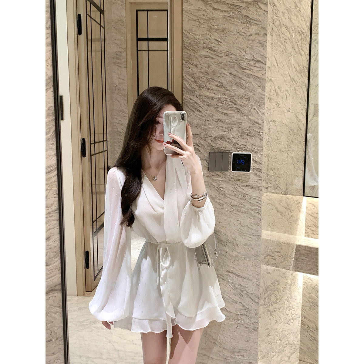 JustQin【月光碎钻】2025新款夏装白色雪纺裙性感气质连衣裙女,女装/女士精品,连衣裙,淘宝优惠券,粉丝福利购,淘宝优惠卷