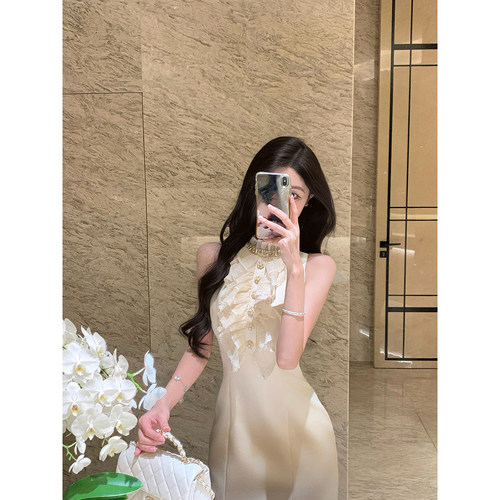 JustQin【玻璃月光姬】2026夏装镶钻千金风包臀短裙性感连衣裙女