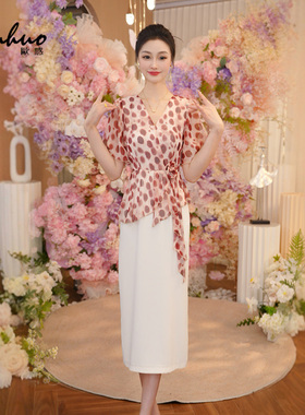 设计感波点V领假两件连衣裙女2025年夏季收腰包臀裙子OHDRI05023