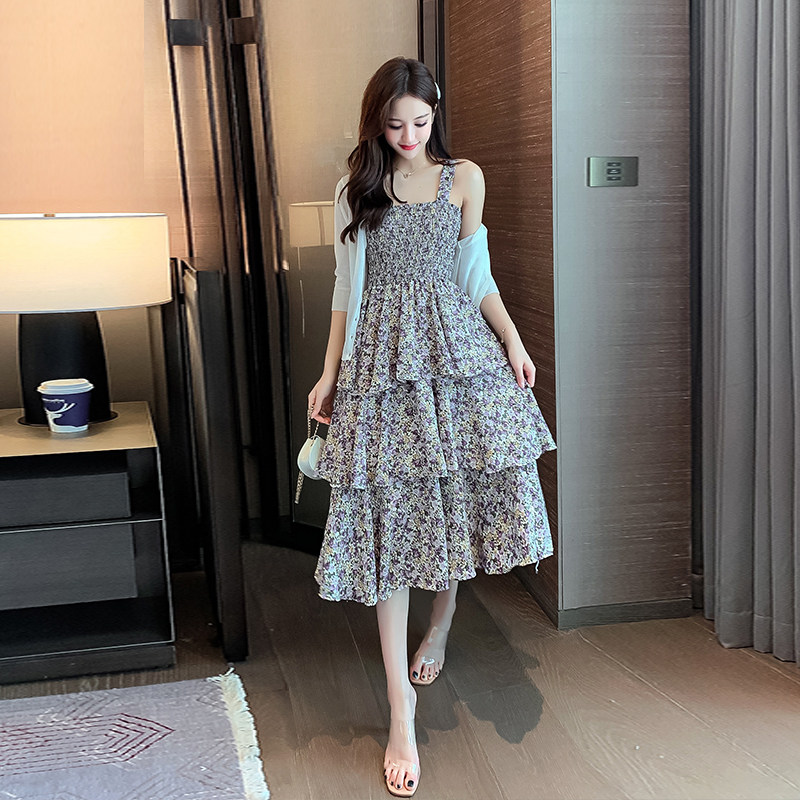 法式碎花连衣裙两件套女夏洋气2020超仙防晒衫吊带蛋糕裙子套装裙