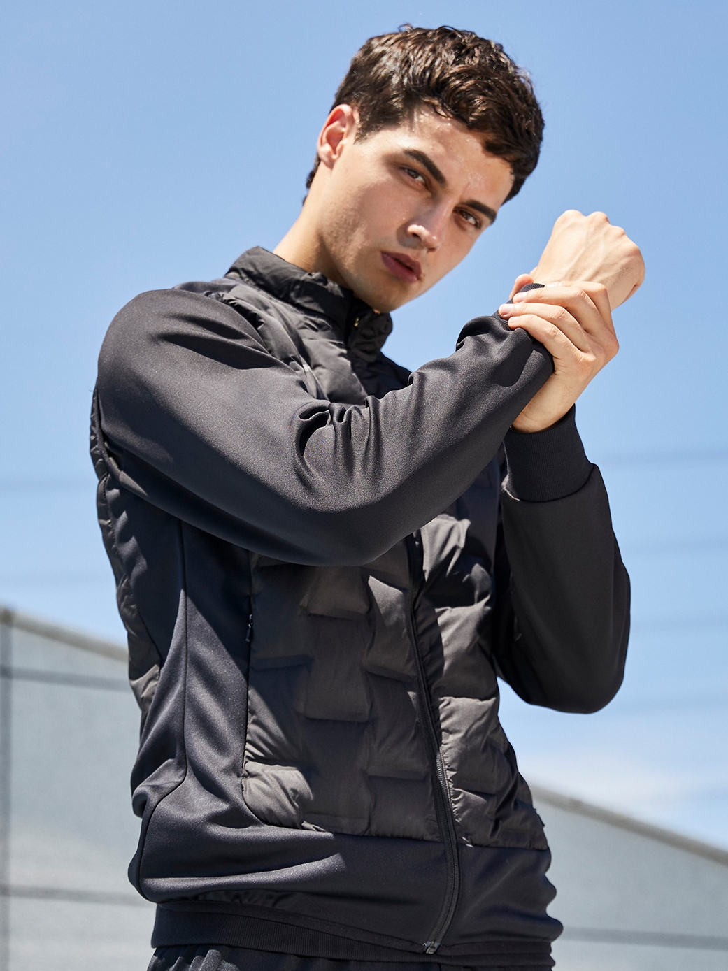 KELME羽绒马甲卡尔足球跑步训练