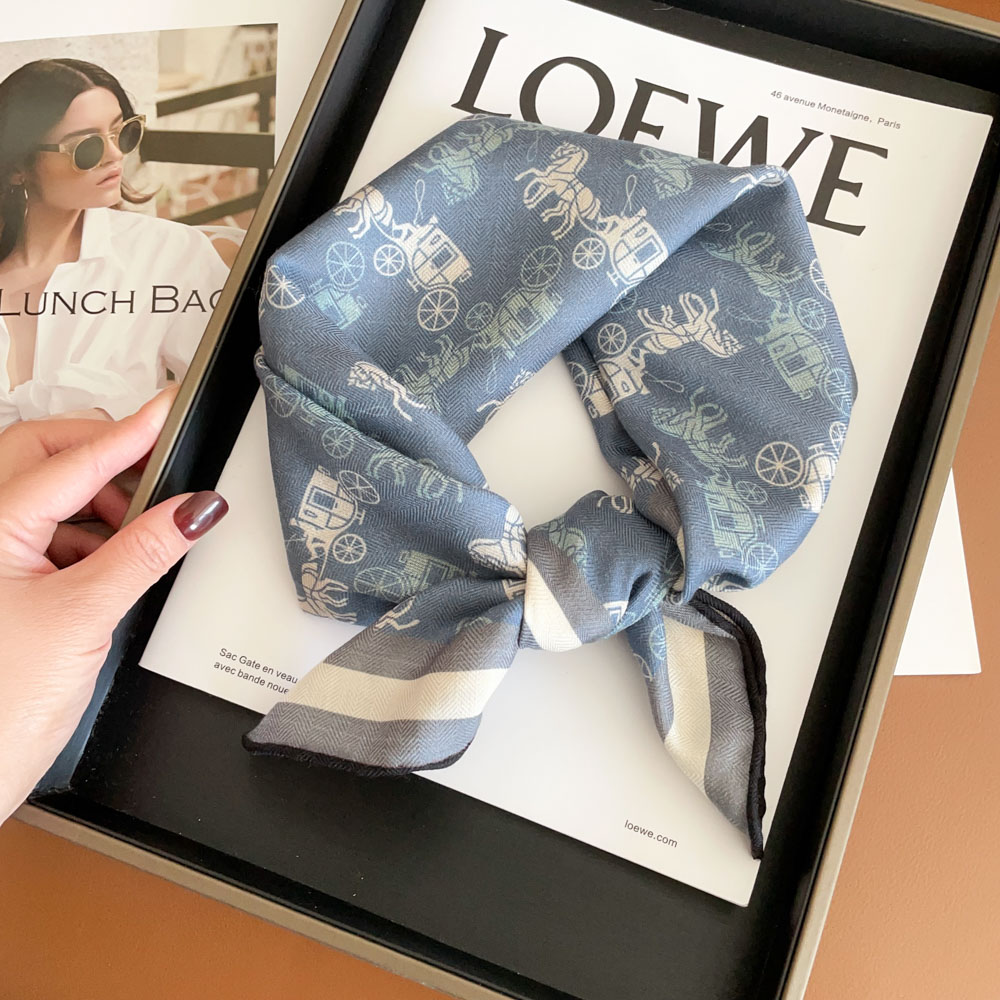 70%羊毛 30%桑蚕丝