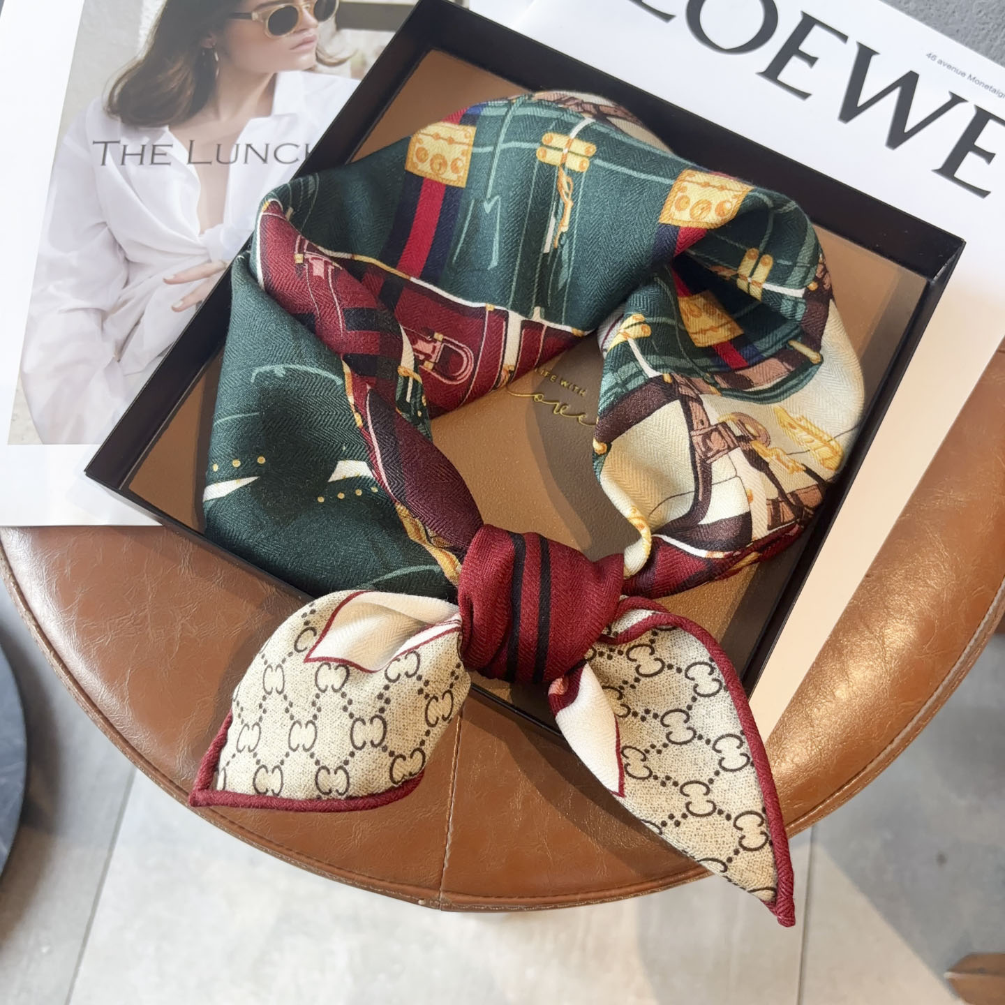 新款高级感真丝羊毛方巾女春秋冬护颈围脖丝毛小披肩百搭领巾围巾