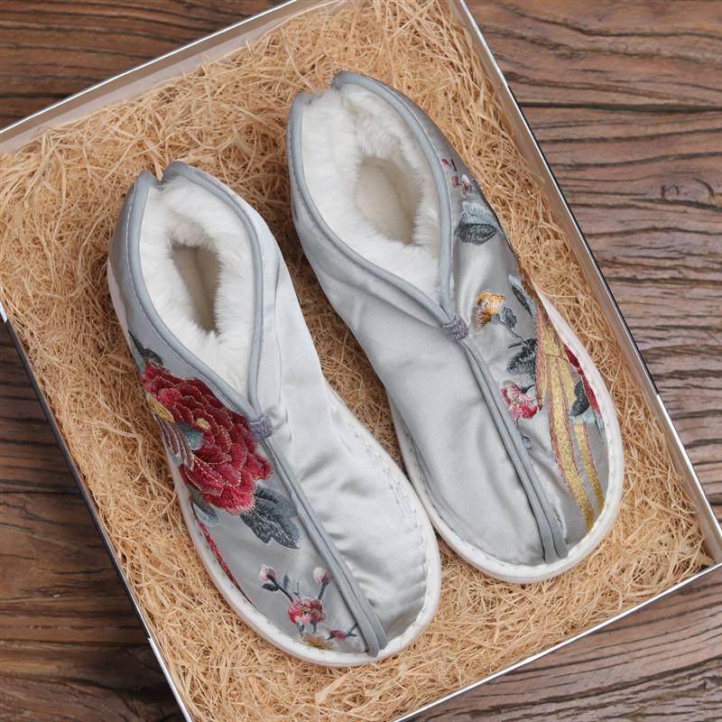 纯手工千层底布鞋女冬季保暖加绒棉鞋女超暖和缎面绣花平底一脚蹬