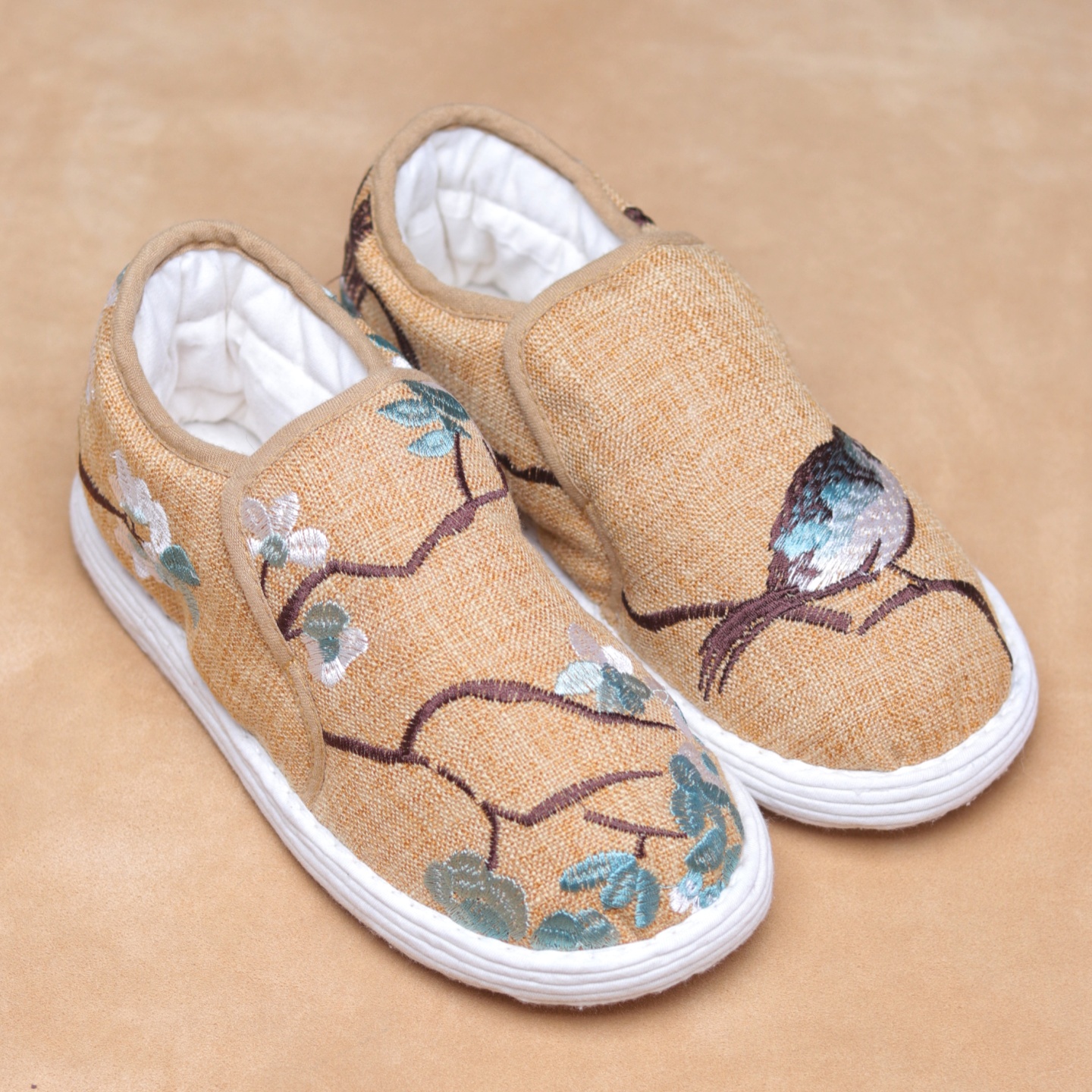 老北京手工千层底布鞋女冬加厚棉鞋国风绣花棉鞋圆头可爱棉窝窝