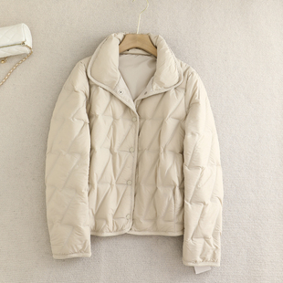 檬系！2025秋冬新款90鹅绒浅米色菱形格翻领轻薄羽绒服外套女上衣