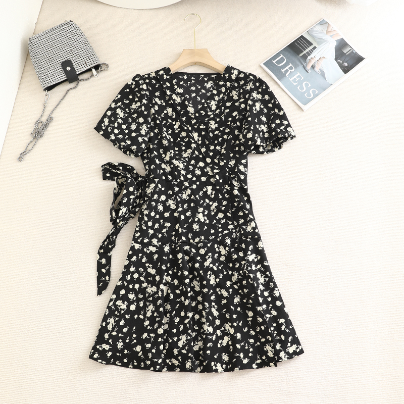 显瘦花苞袖雪纺茶歇A字连衣裙女