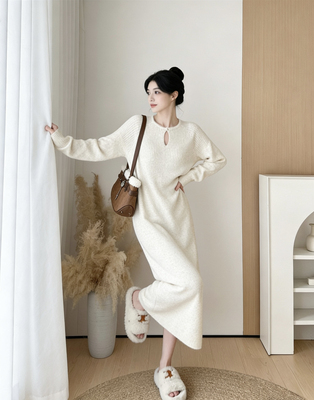 2025年新款法式气质针织连衣裙女秋冬高级感小个子内搭打底毛衣裙