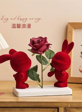高级感小众小摆件创意永生花情侣兔子摆件订婚家居装饰品小众高级