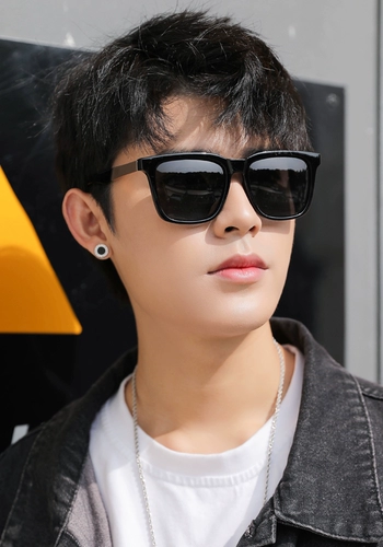 Трендовые солнцезащитные очки, коллекция 2021, популярно в интернете