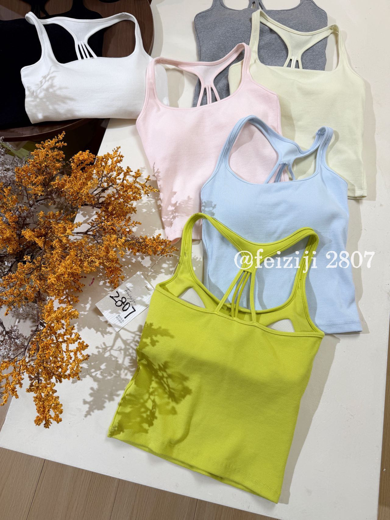 妃子纪2807新款螺纹吊带背心女内搭带胸垫一体式打底外穿抹胸上衣