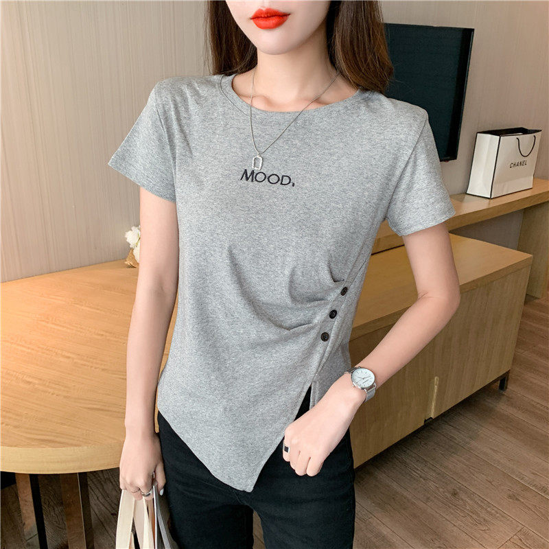 2024년 여름 여성을 위한 새로운 스타일의 세련된 불규칙한 회색 반팔 티셔츠 디자인 짧은 상의