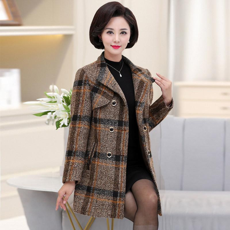 中老年女装新款秋冬装上衣大码中长风衣加厚保暖洋气妈妈毛呢外套