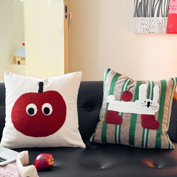多巴胺可爱苹果绣花抱枕卧室客厅靠垫床头靠枕腰靠背枕头套正方形