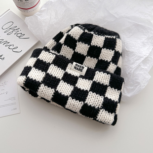 黑白棋盘格子针织毛线帽子男女生秋冬季护耳加厚毛绒包头盆帽冷帽