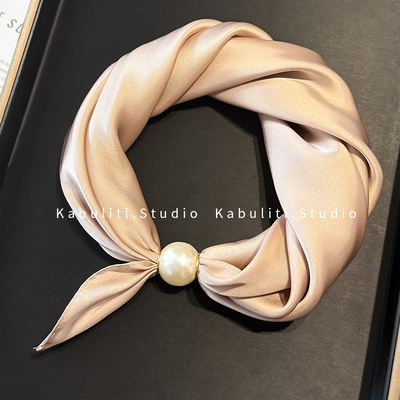 春秋夏季系脖领巾职业穿搭