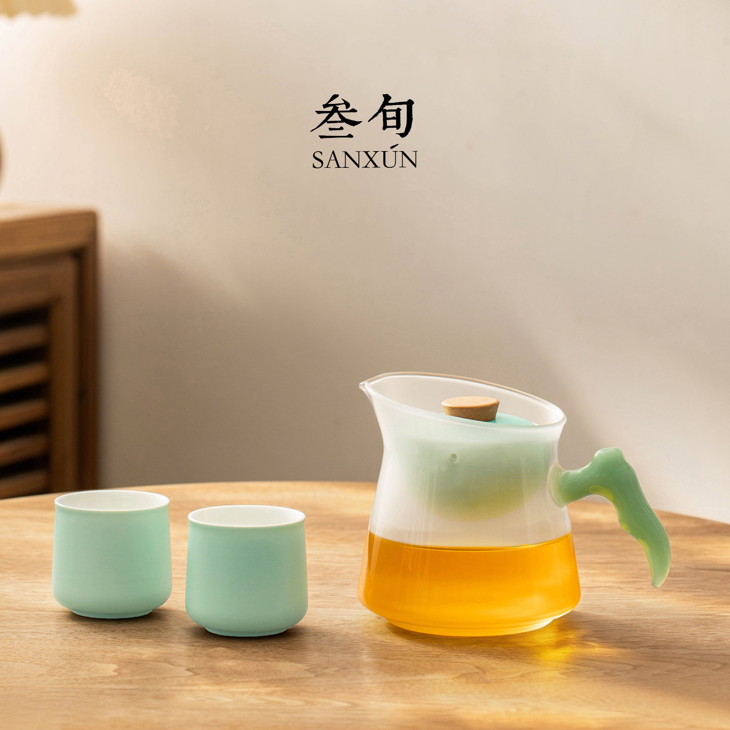 叁旬云雾望山飘逸壶家用图片