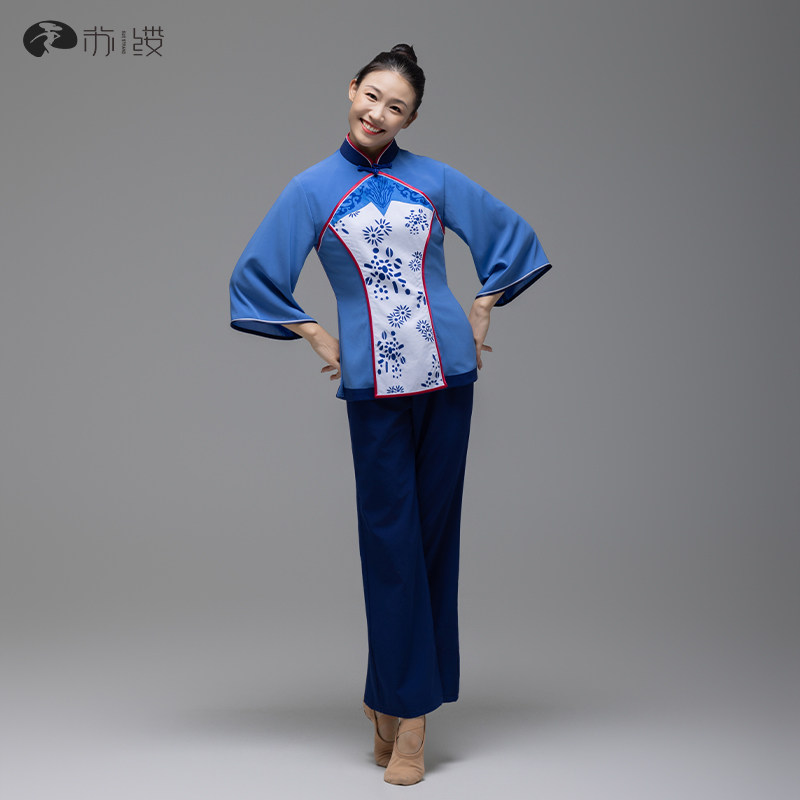 《八月桂花遍地开》舞台剧舞蹈服