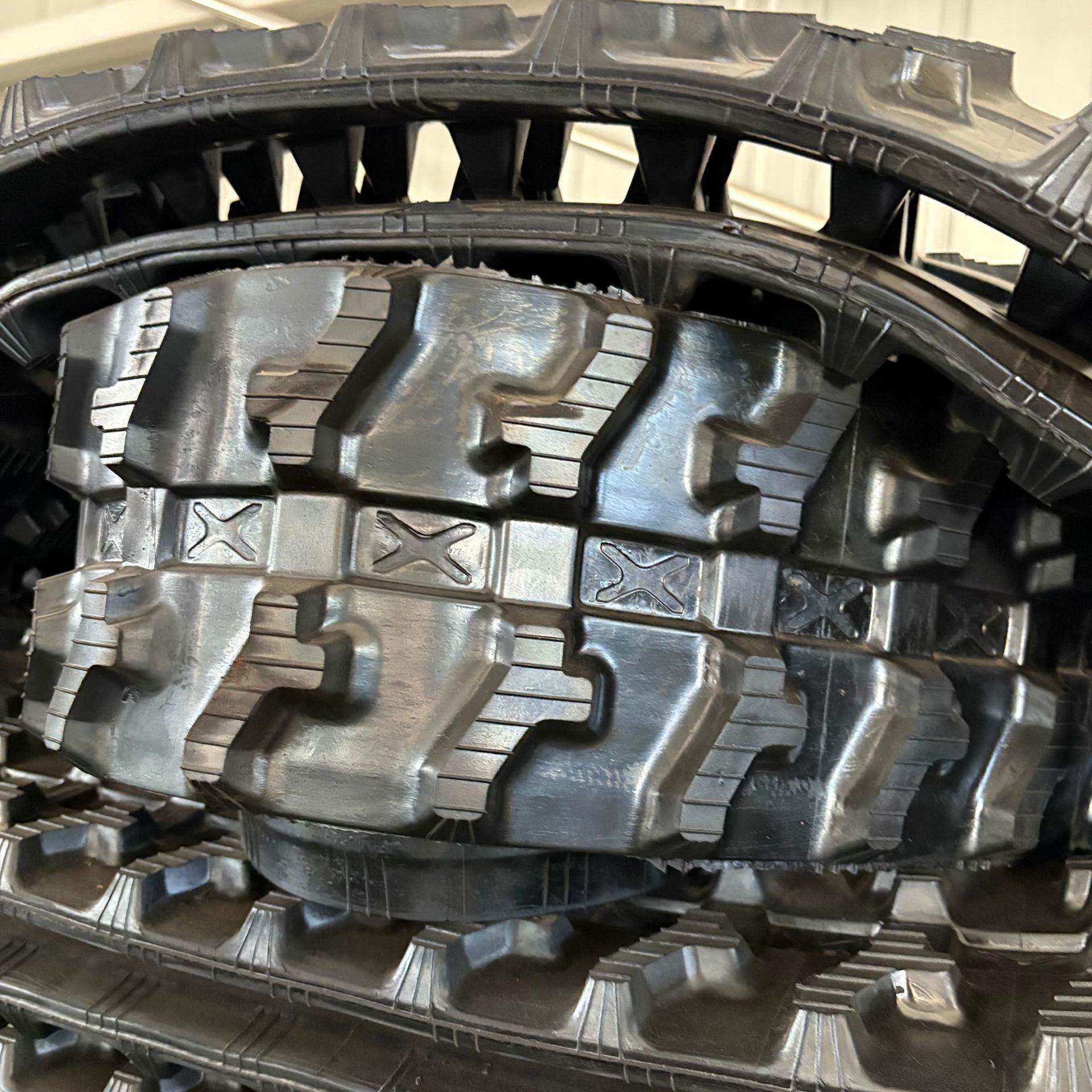 全地形液压行走式小型橡胶履带50g微型橡胶履带50g小型收割机