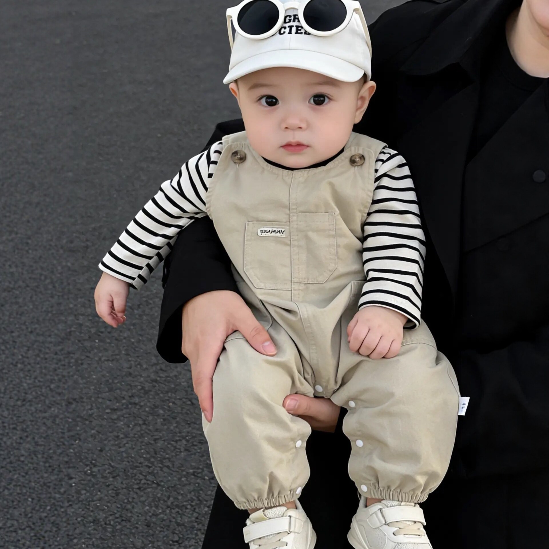 婴幼儿长袖+背带裤两件帅气套装图片
