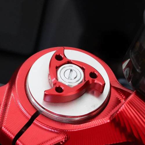 新款直销适用于钱江赛550摩托车改装配件前减震调节器装饰盖前避