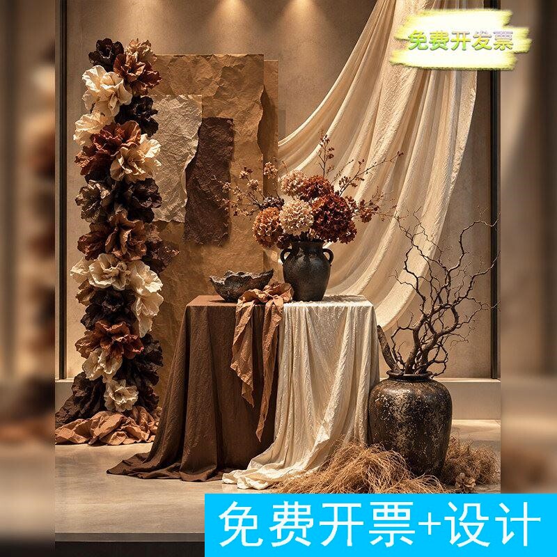 秋季店铺橱窗美拉德色系雪