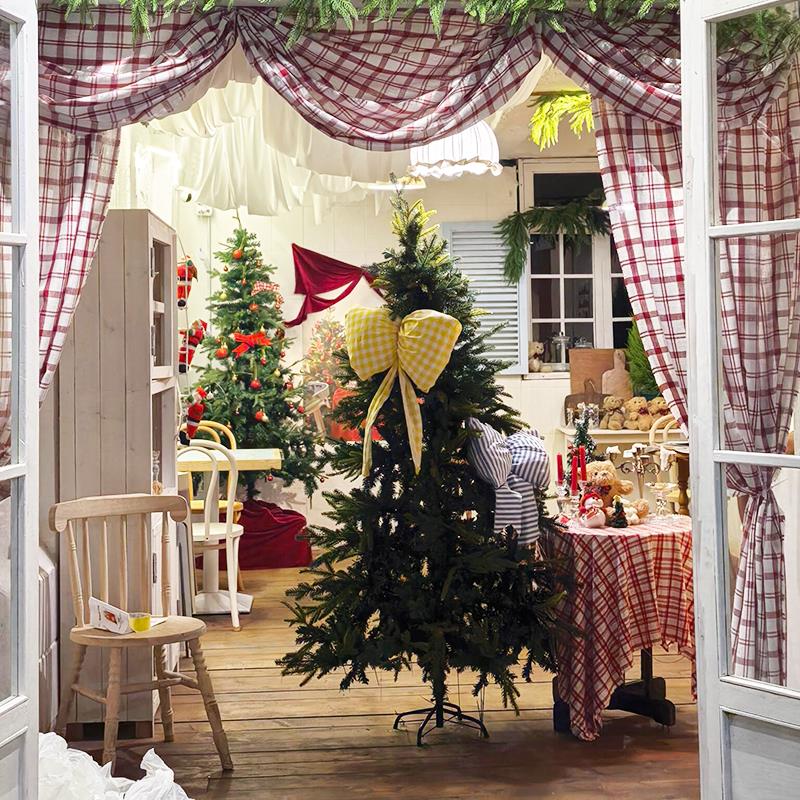 网红餐厅圣诞节主题布景店铺打卡区圣诞树氛围感装饰摆件场景布置