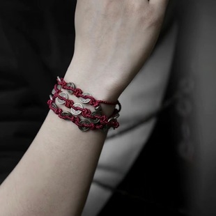 山鬼花钱手链2025新中式中国风五帝钱缠绕火红色国潮手工编织手绳