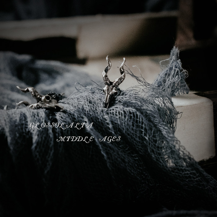 【antler】鹿角神 复古黑暗系列 撒旦羊头 金属做旧925纯银耳钉