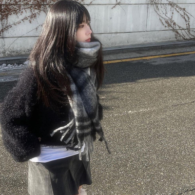 冷淡感~加厚软糯仿马海毛围巾女秋冬季保暖气质高级感黑灰色披肩