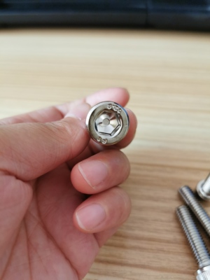 电镀德标合金钢圆柱内六角螺丝