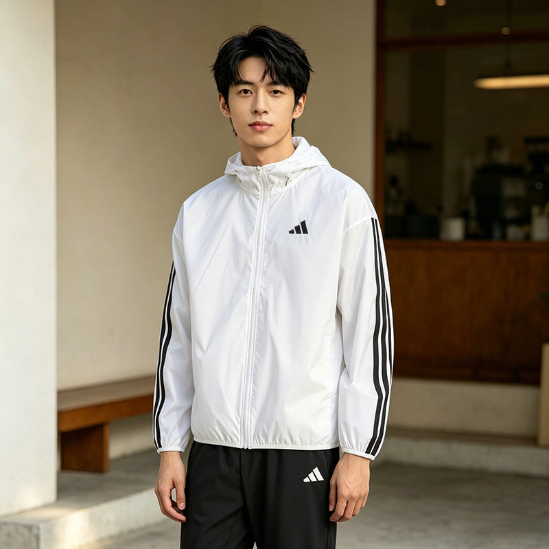 【自营】adidas阿迪达斯男子外套梭织连帽三条纹夹克外套 JF3682 - 实物图