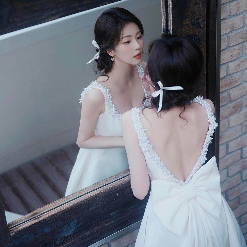 领证登记轻婚纱新娘法式缎面气质出门纱白鹿同款千金风白色礼服裙