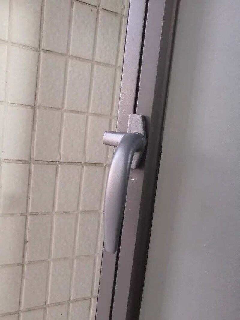 窗户把手38老式铝合金平开窗拉手手柄外开窗7字执手锁扣五金配件