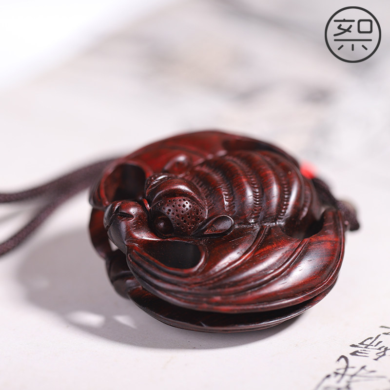 絮旧 蝙蝠手把件 印度小叶紫檀木湘工手工雕刻把玩物件男手玩把件