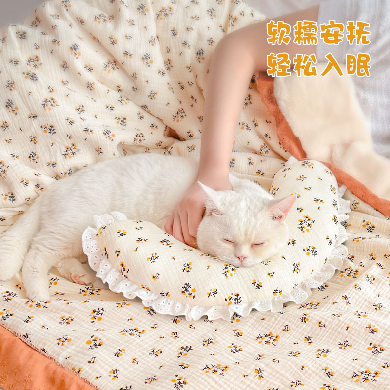 猫咪睡觉枕头兔绒毛毯蓬松丰盈